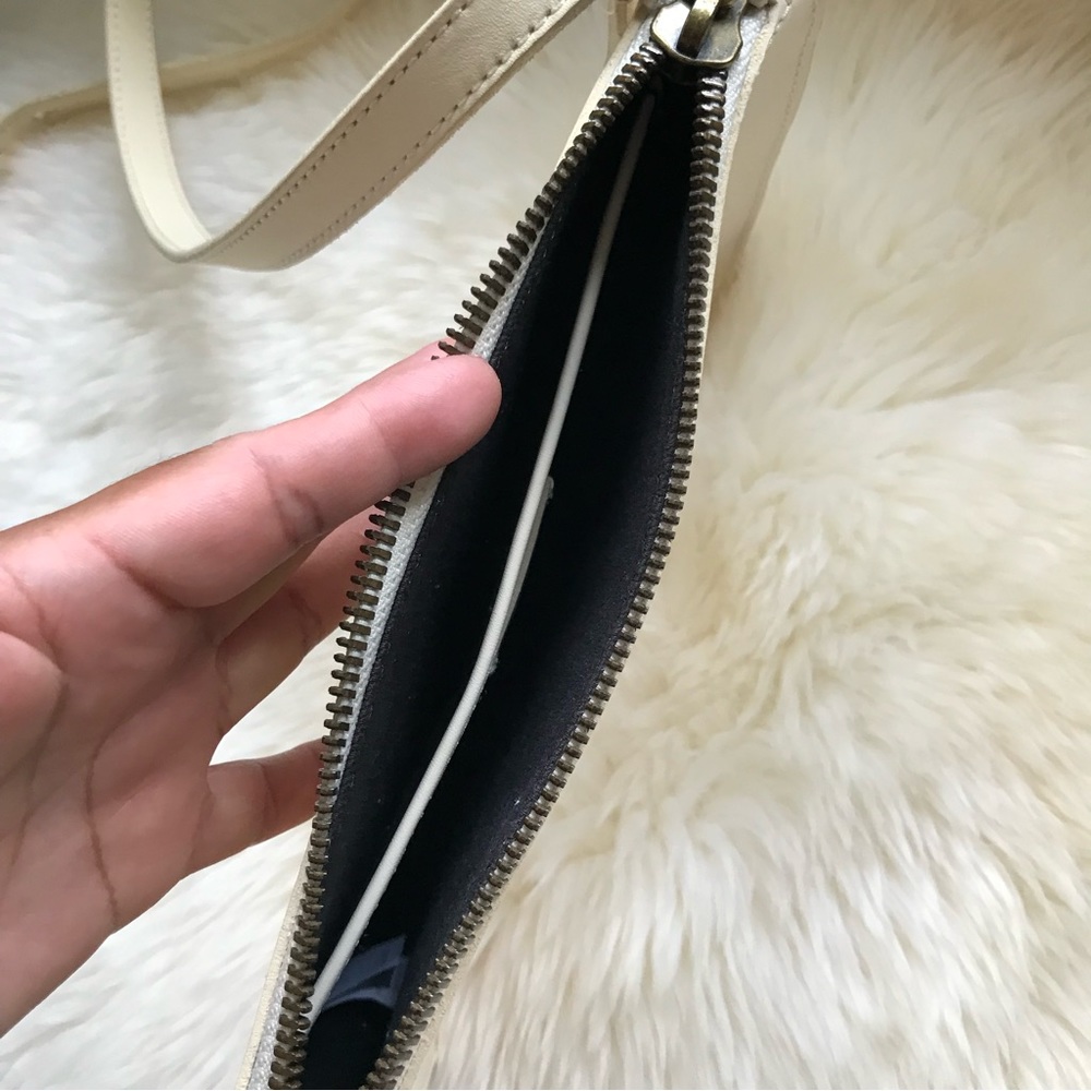 Madewell Cream Crossbody Bag - Picture 13 of 16